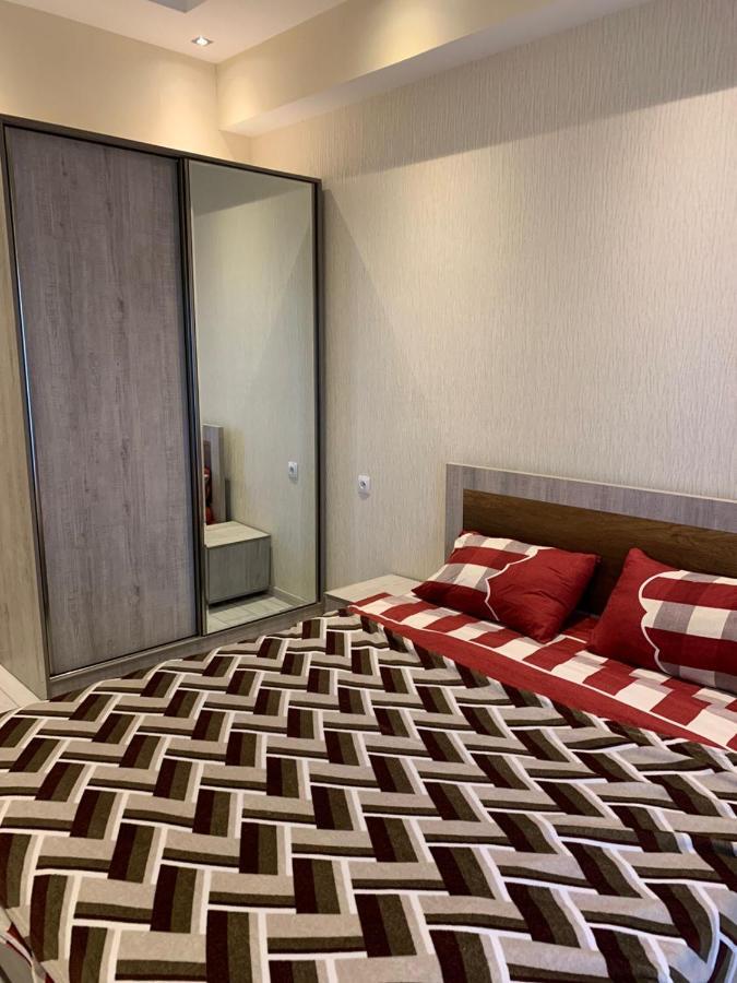 Apartment Three Bedroom In Saburtalo Τυφλίδα Εξωτερικό φωτογραφία