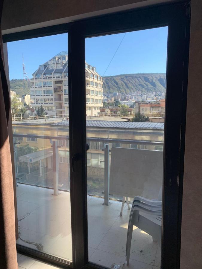 Apartment Three Bedroom In Saburtalo Τυφλίδα Εξωτερικό φωτογραφία